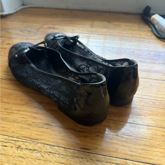 Chanel Black Lace Cap-Toe Ballet Flats- Sz 41 - Picture 8 of 9